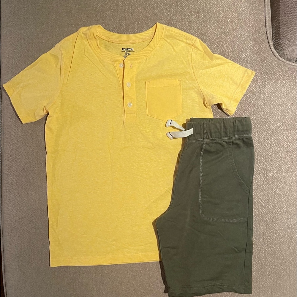 OSHKOSH BOYS HENLEY T-SHIRT & CARTER’S SHORTS SET